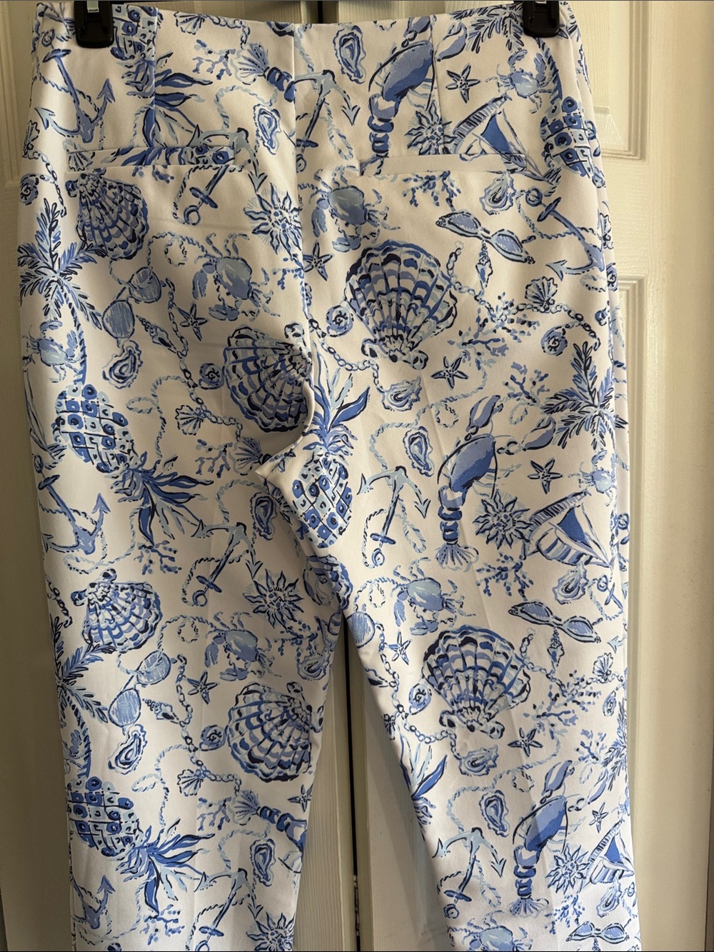 NWT Lilly Pulitzer Blue & White Nautical Shell Lobster Print Crop Pants Size 10 - Picture 7 of 8